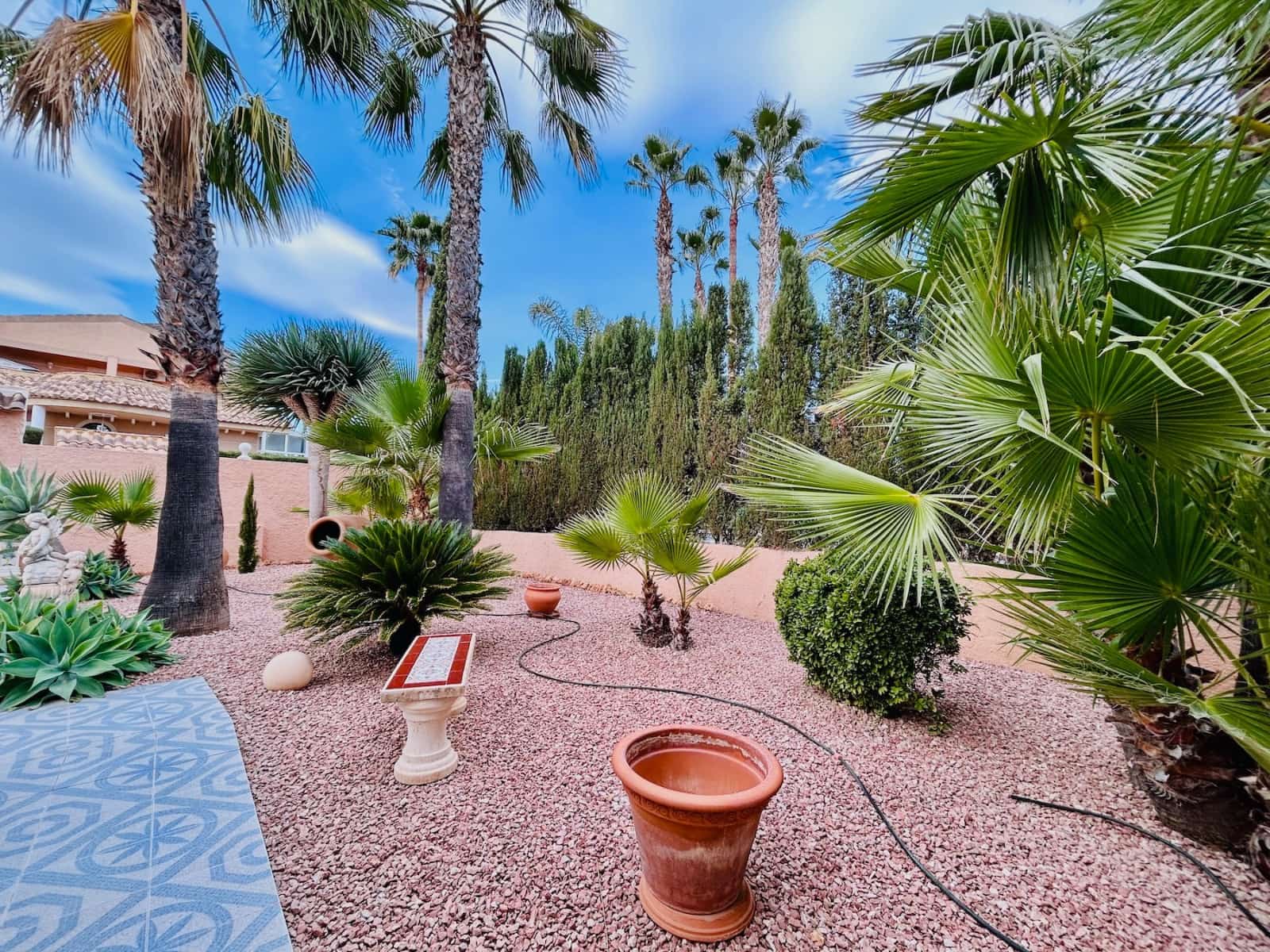 4 soveværelse Villa til salg i Benferri med swimmingpool garage - € 360.000 (Ref: 9130557)