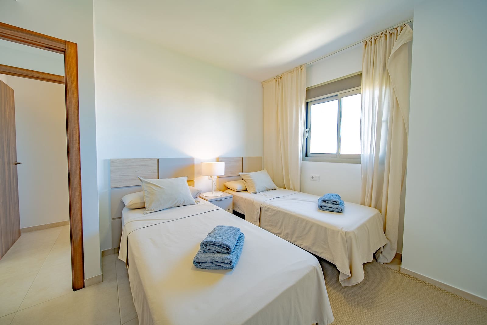 3 bedroom Penthouse for sale in Villamartin with pool garage - € 369,900 (Ref: 9132023)