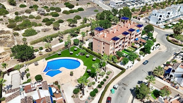 Apartamento de 2 habitaciones en Villamartin, Orihuela en venta con piscina garaje - 179.999 € (Ref: 9143705)