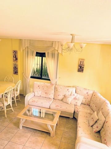 3 bedroom Villa for sale in Villamartin, Orihuela with pool garage - € 355,000 (Ref: 9163053)