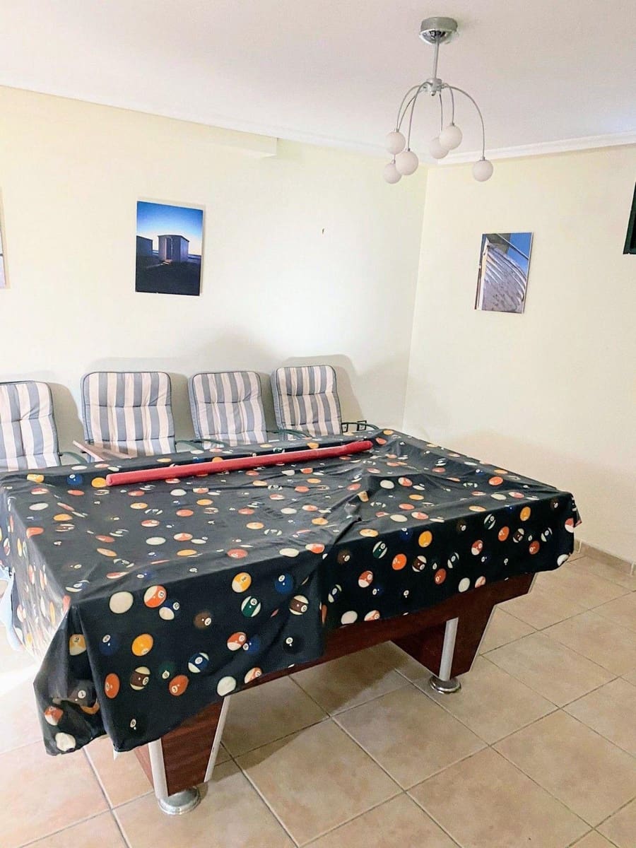 3 bedroom Villa for sale in Villamartin with pool garage - € 355,000 (Ref: 9163053)