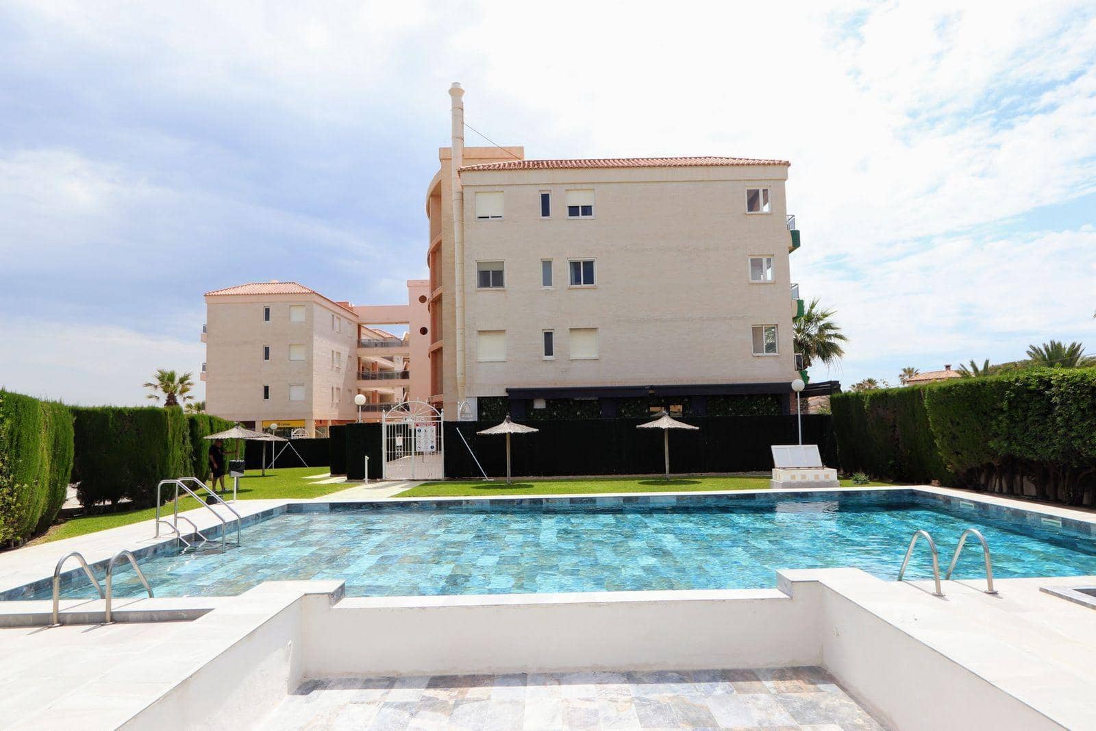 3 bedroom Apartment for sale in Playa Flamenca with pool garage - € 340,000 (Ref: 9163054)
