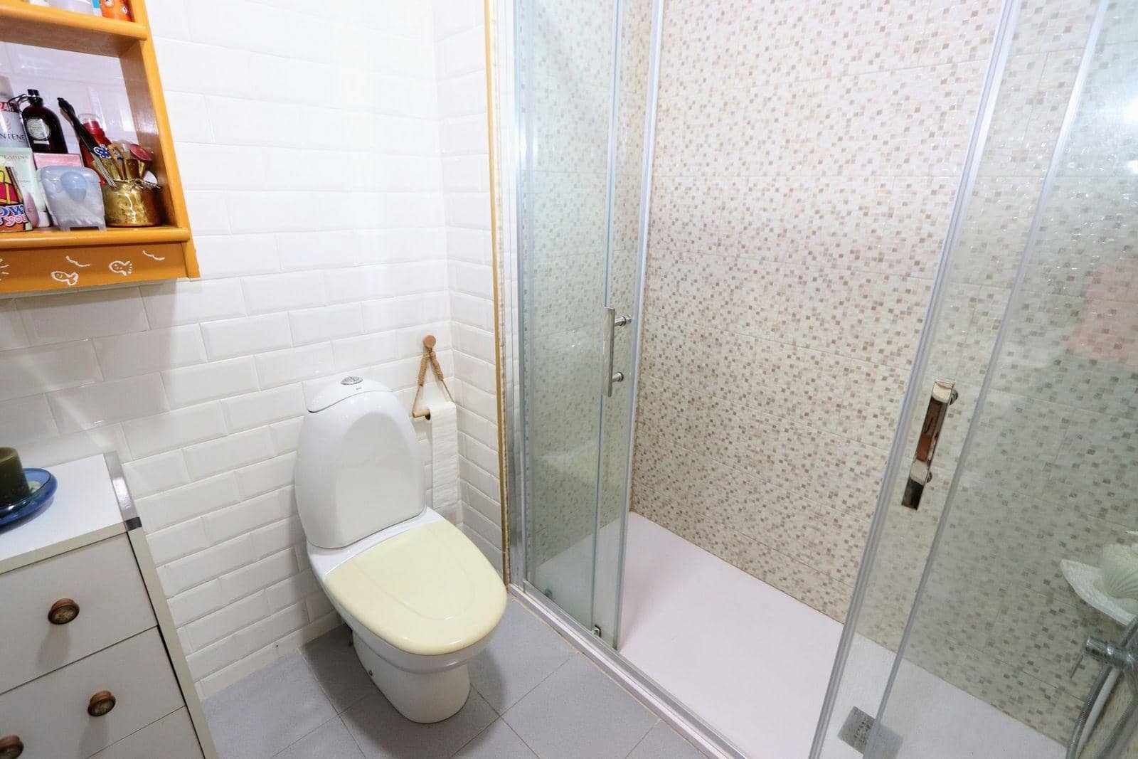 3 bedroom Apartment for sale in Playa Flamenca with pool garage - € 340,000 (Ref: 9163054)