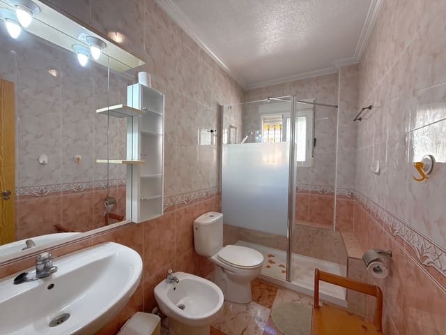 2 soverom Hus til salgs i Cabo Roig, Orihuela med svømmebasseng garasje - € 189 950 (Ref: 9163247)