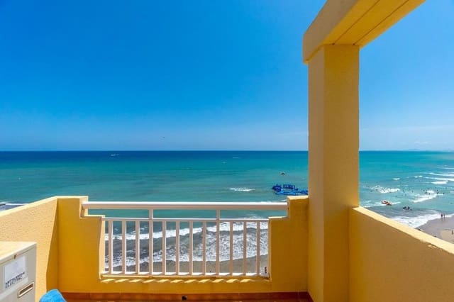 3 soverom Hus til salgs i Cabo Roig, Orihuela med svømmebasseng garasje - € 599 000 (Ref: 9169285)