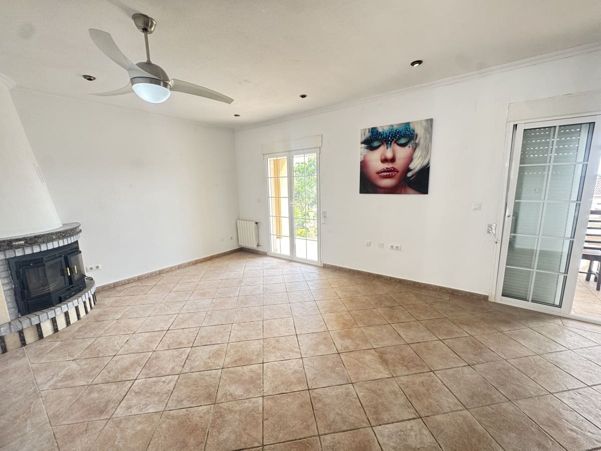 3 quarto Moradia para venda em San Miguel de Salinas com piscina garagem - 345 000 € (Ref: 9171113)