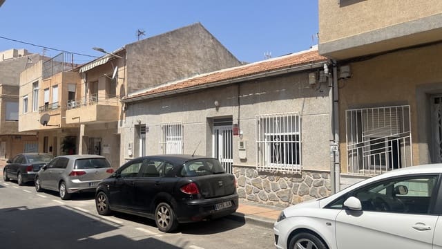 4 bedroom Townhouse for sale in Centro, Los Alcázares - € 129,900 (Ref: 9171115)