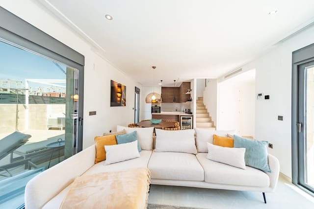 3 bedroom Villa for sale in Ciudad Quesada, Rojales with pool garage - € 540,000 (Ref: 9172371)