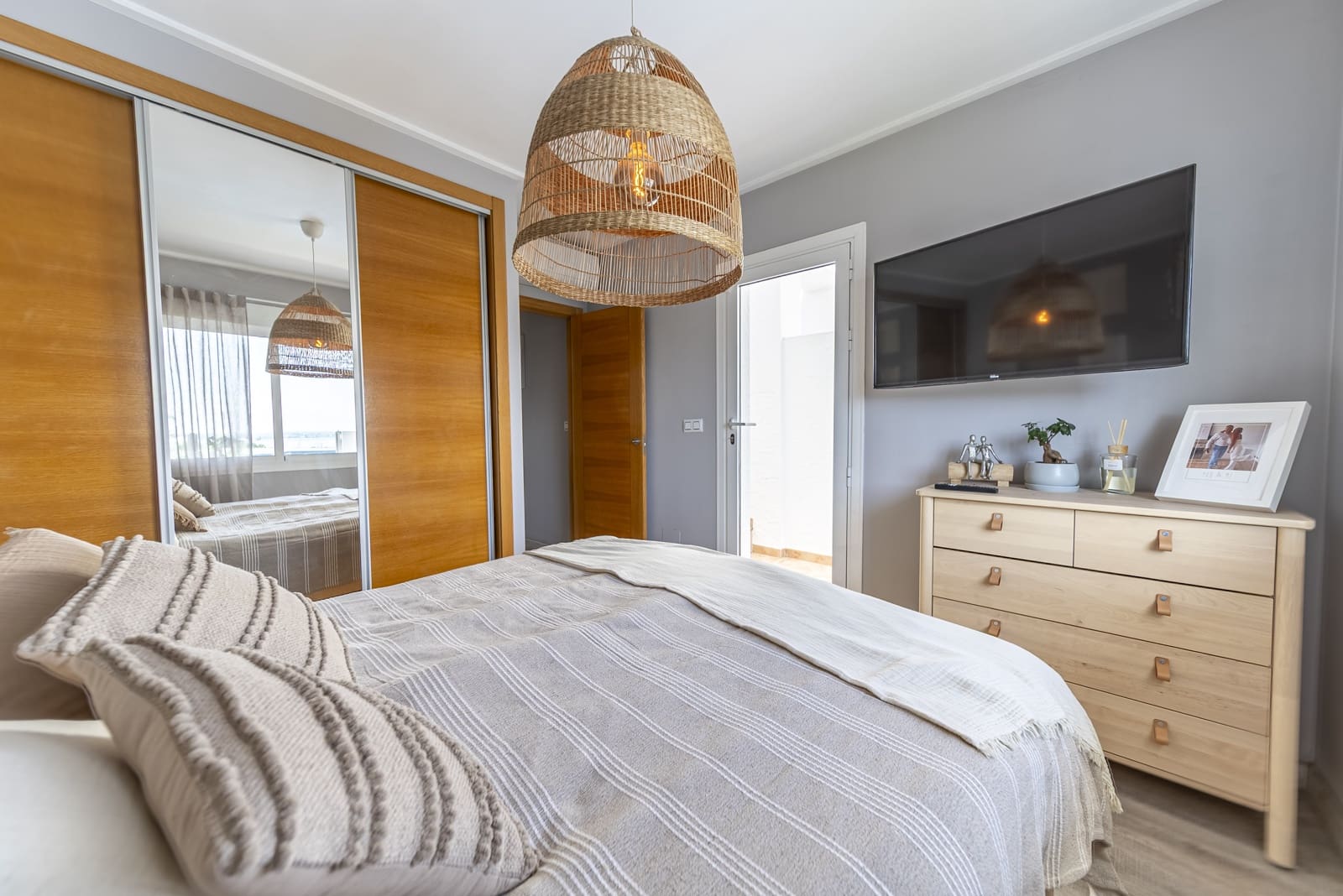 3 sypialnia Dom na sprzedaż w Los Altos z basenem garażem - 315 000 € (Ref: 9172373)