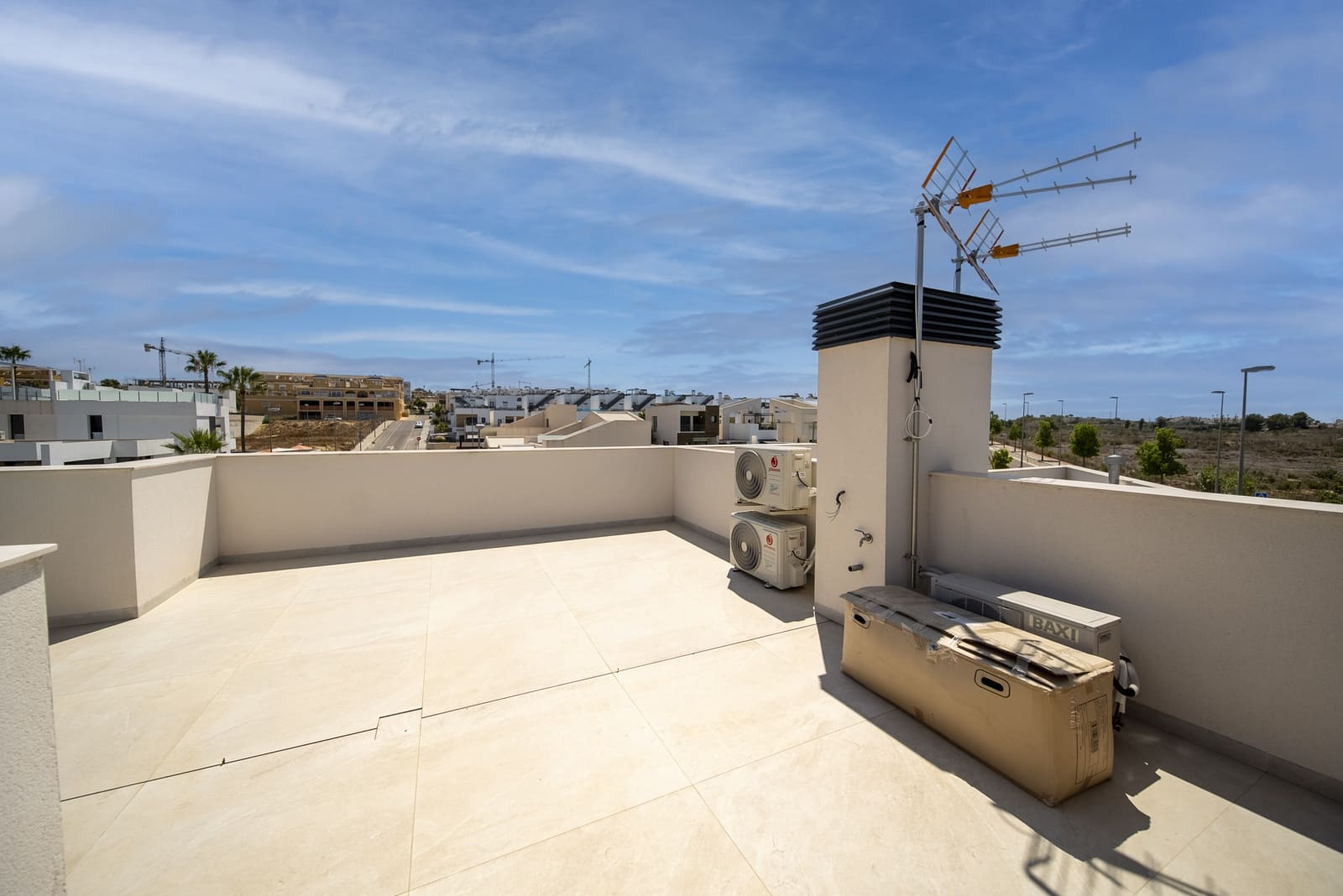 2 bedroom Villa for sale in Benijofar with pool garage - € 375,000 (Ref: 9172374)