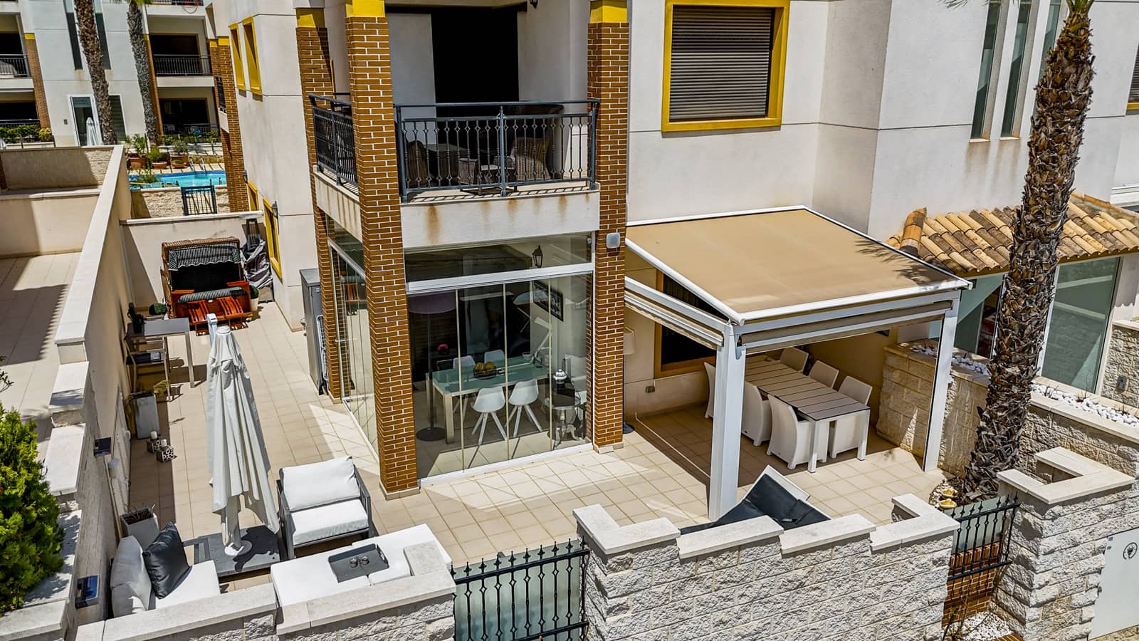 2 bedroom Apartment for sale in Guardamar del Segura with pool garage - € 260,000 (Ref: 9172375)