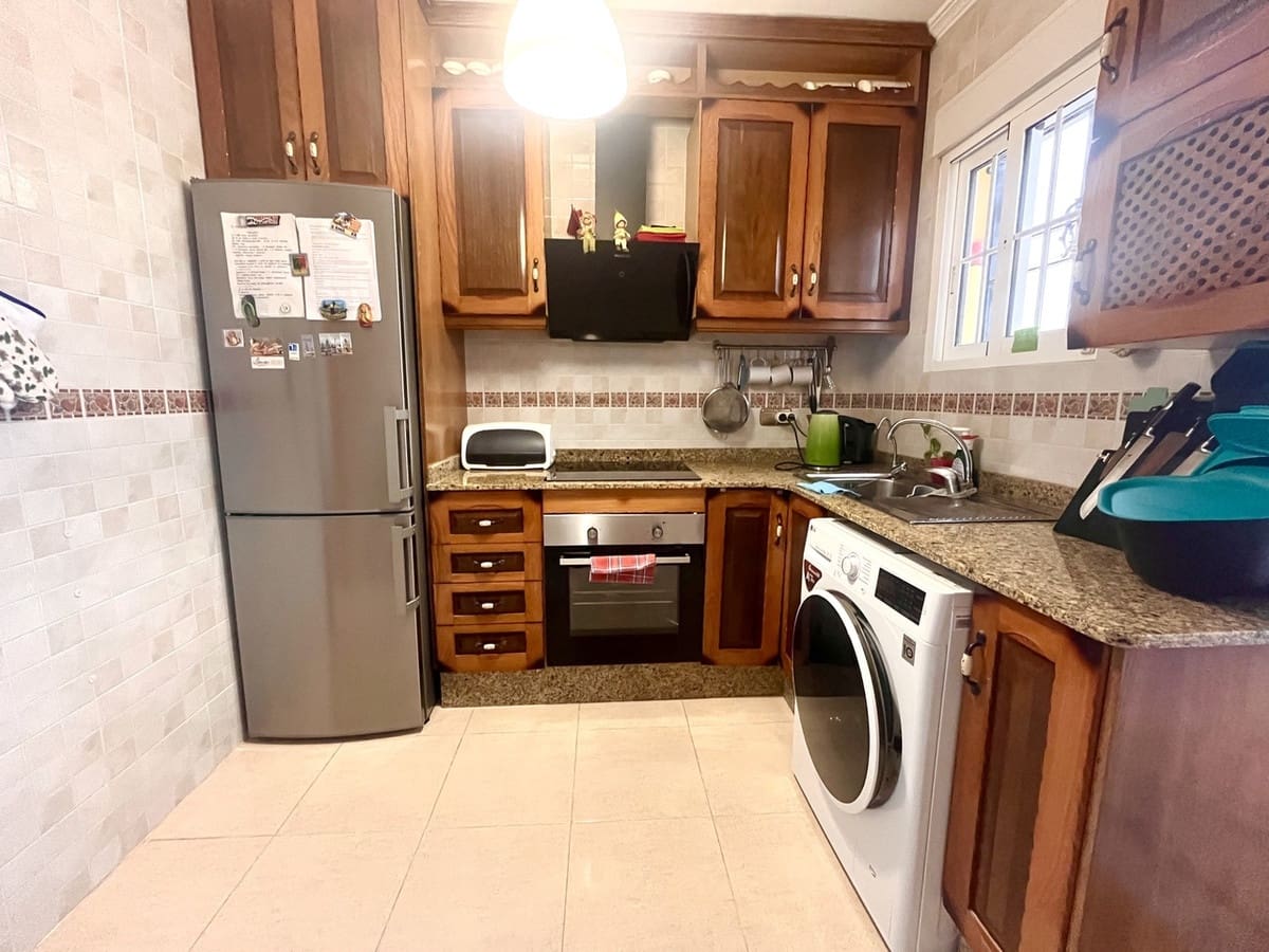 2 bedroom Apartment for sale in Cabo Roig with pool - € 159,000 (Ref: 9172543)