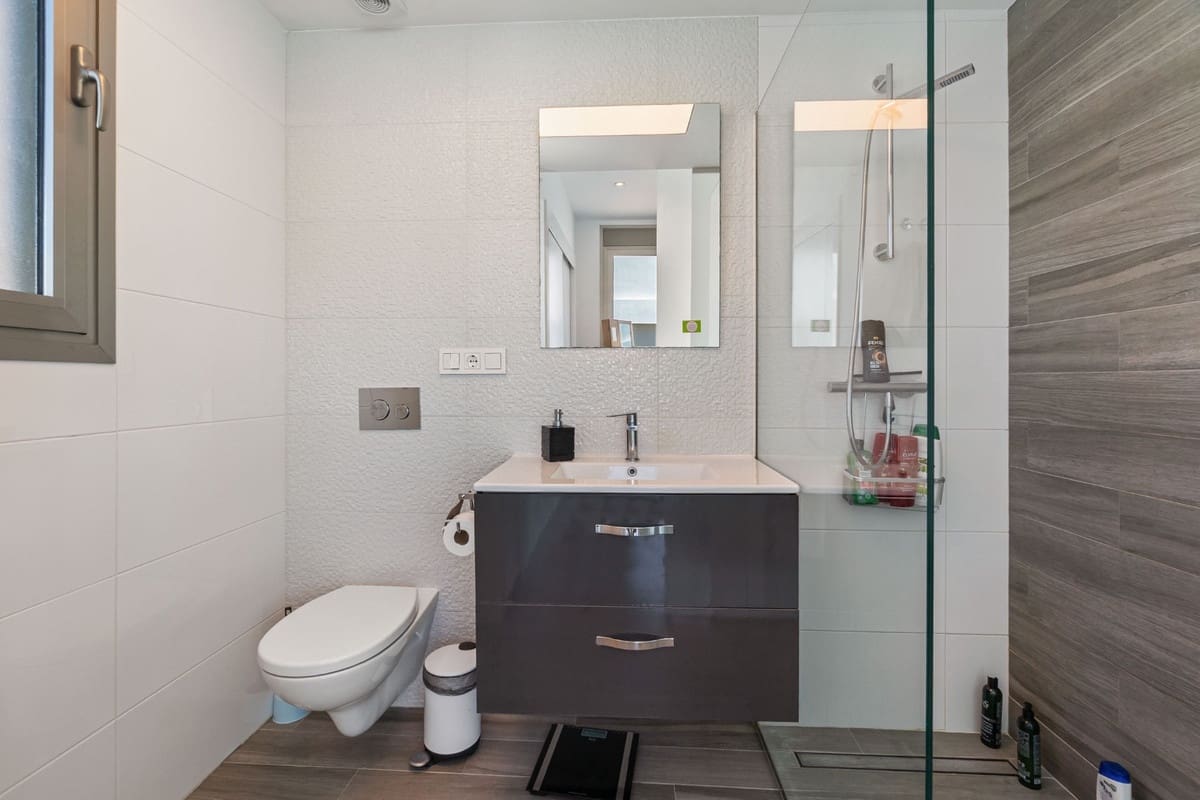 3 bedroom Villa for sale in Villamartin with pool garage - € 429,000 (Ref: 9172544)