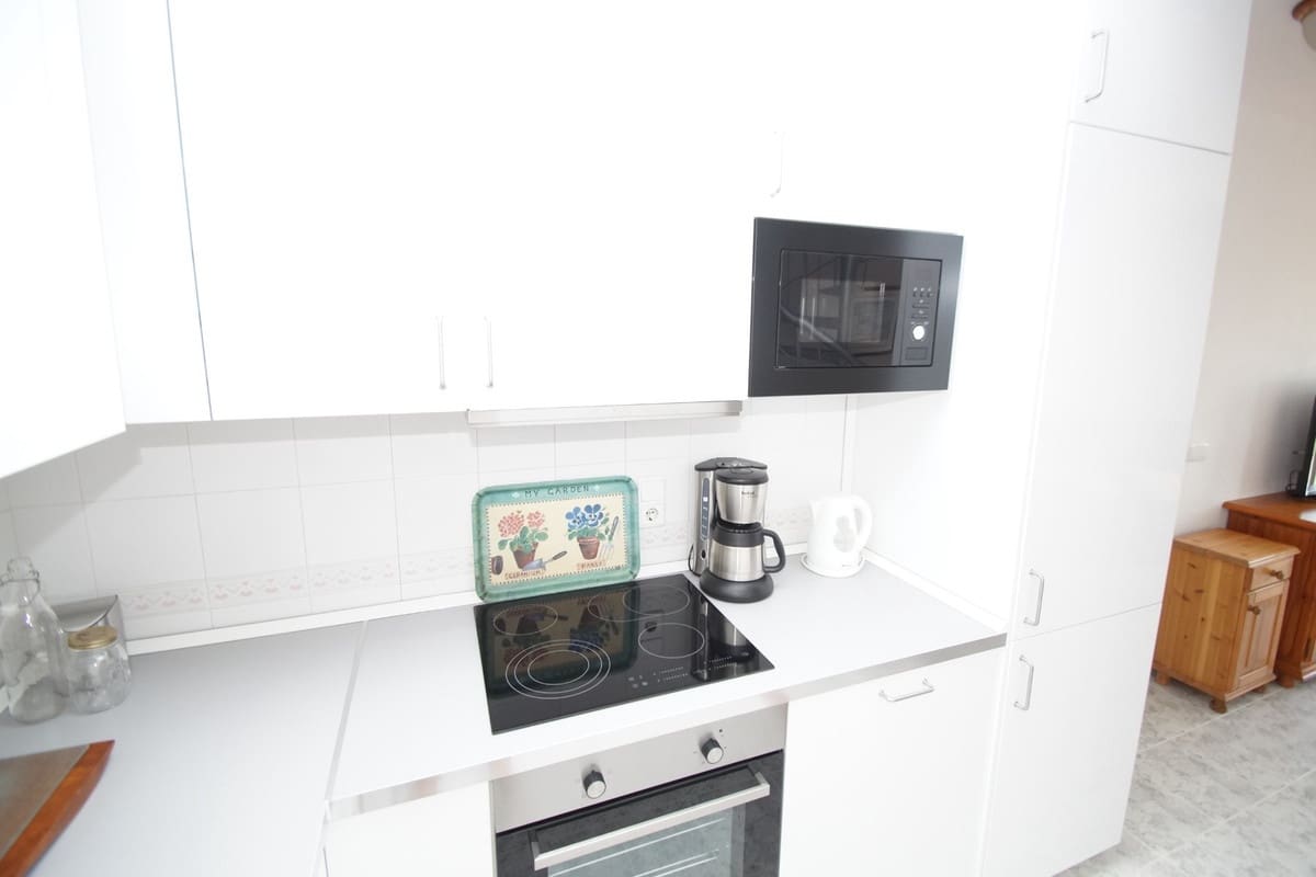 Ático de 2 habitaciones en Playa Flamenca en venta con piscina - 149.000 € (Ref: 9177631)