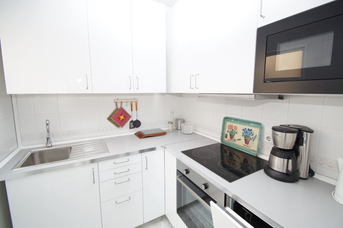 2 bedroom Penthouse for sale in Playa Flamenca with pool - € 149,000 (Ref: 9177631)