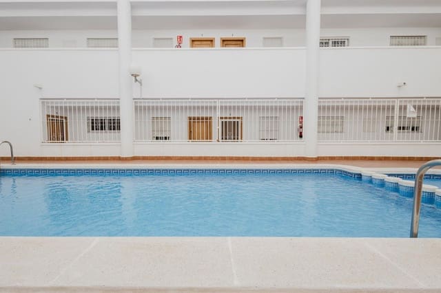 2 sovrum Takvåning till salu i Puerto Deportivo, Torrevieja med pool garage - 124 000 € (Ref: 9180766)