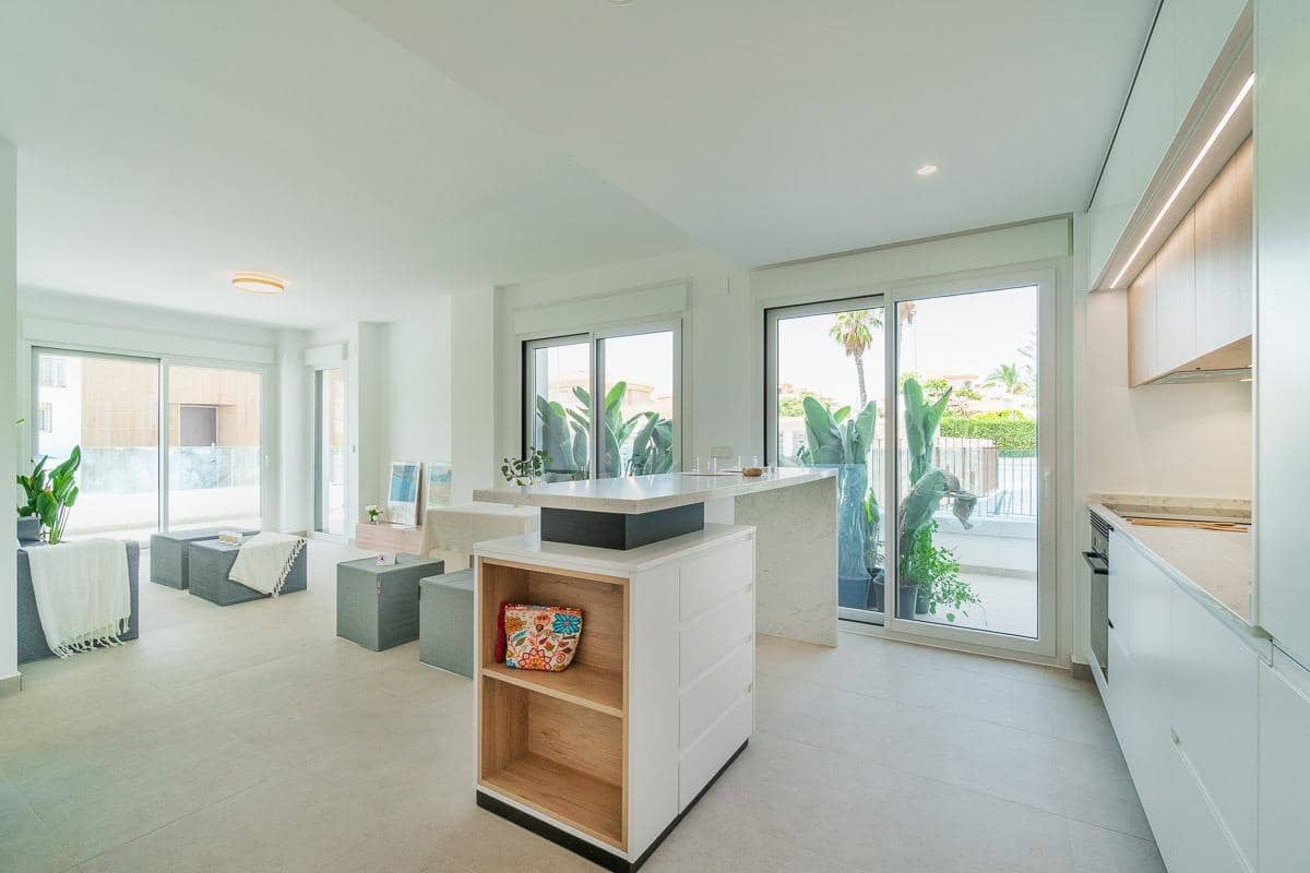 3 sovrum Lägenhet till salu i Playa Flamenca med pool garage - 380 000 € (Ref: 9182036)