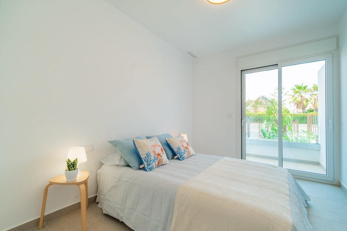 3 sovrum Lägenhet till salu i Playa Flamenca med pool garage - 380 000 € (Ref: 9182036)