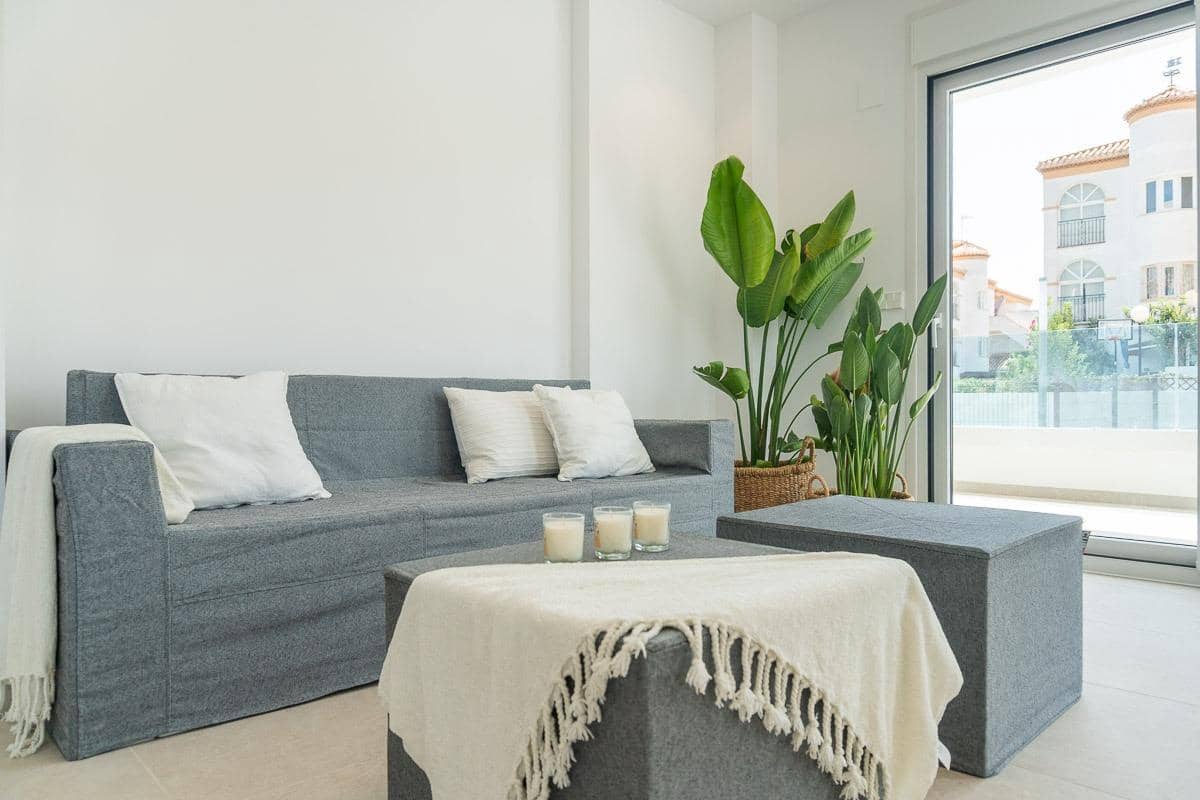 3 sovrum Lägenhet till salu i Playa Flamenca med pool garage - 380 000 € (Ref: 9182036)