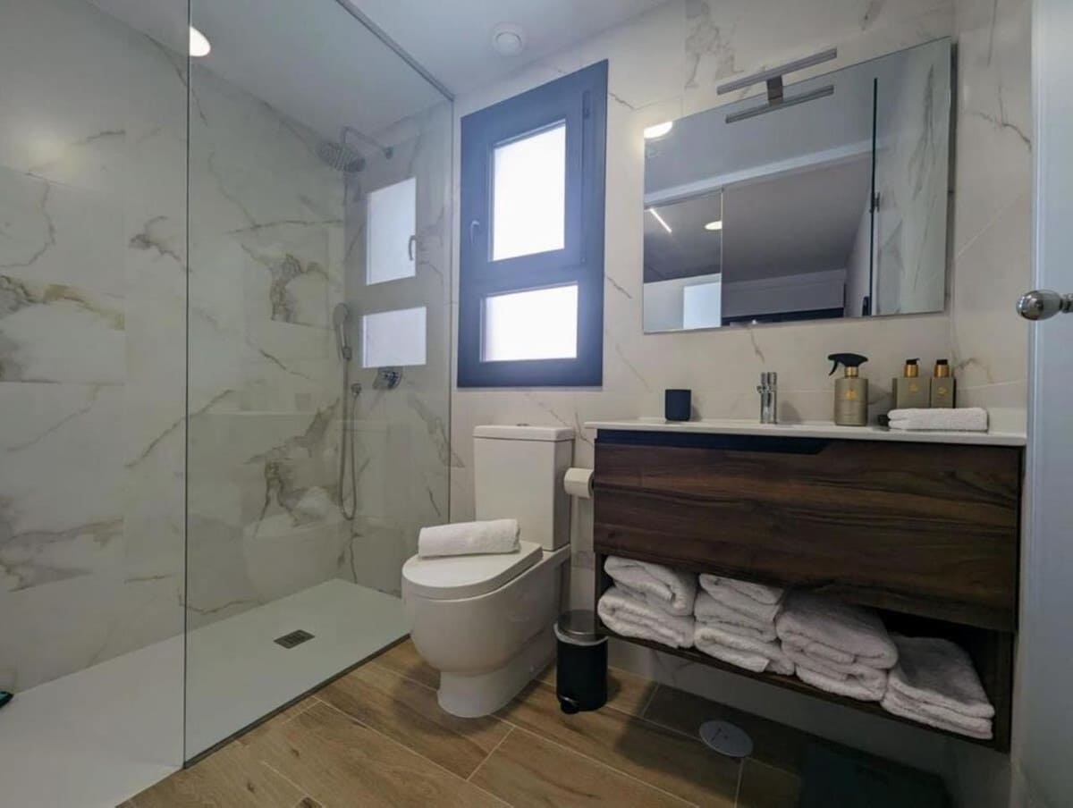 2 soveværelse Penthouse til salg i Villamartin med swimmingpool garage - € 329.995 (Ref: 9192043)