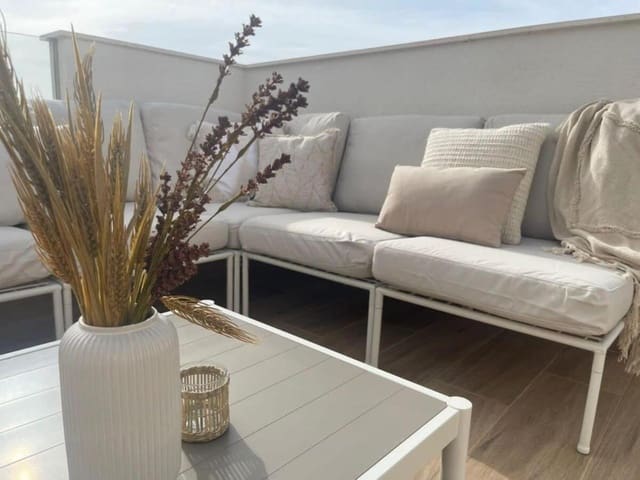 2 slaapkamer Penthouse te koop in Villamartin, Orihuela met zwembad garage - € 329.995 (Ref: 9192043)