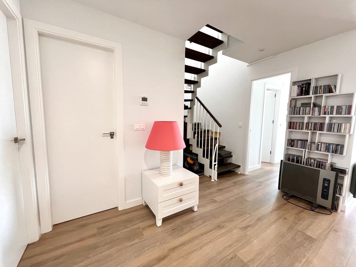 2 soveværelse Penthouse til salg i Playa Flamenca med swimmingpool - € 309.950 (Ref: 9192046)