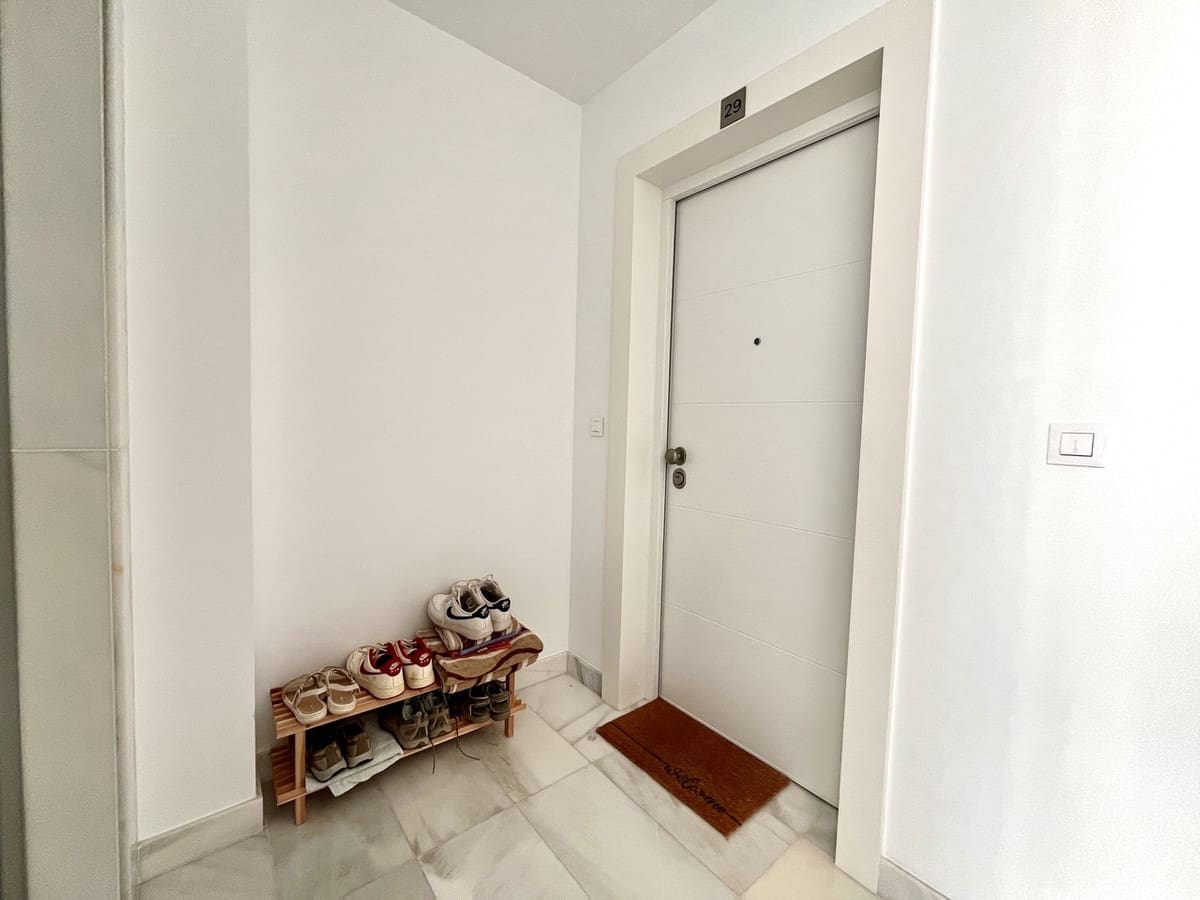 2 soveværelse Penthouse til salg i Playa Flamenca med swimmingpool - € 309.950 (Ref: 9192046)