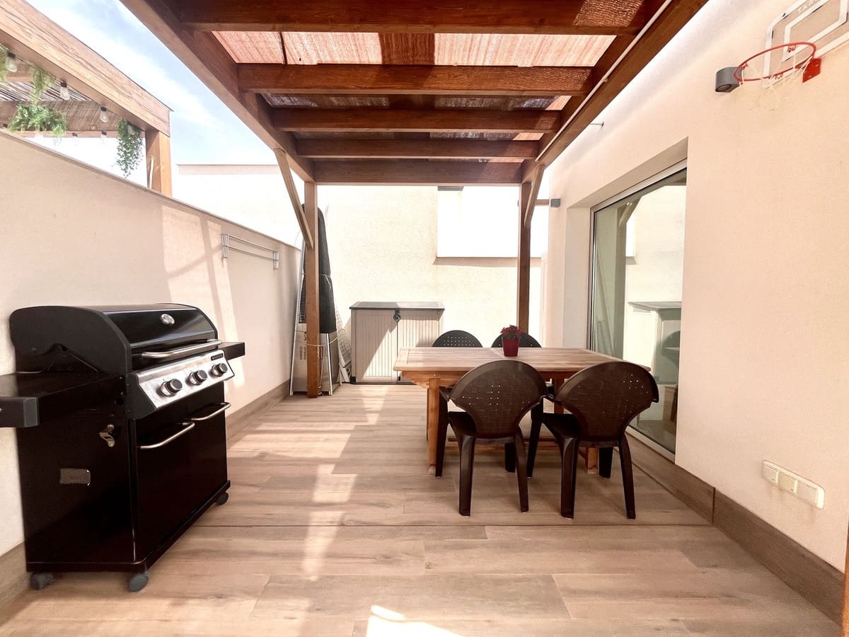 2 soveværelse Penthouse til salg i Playa Flamenca med swimmingpool - € 309.950 (Ref: 9192046)