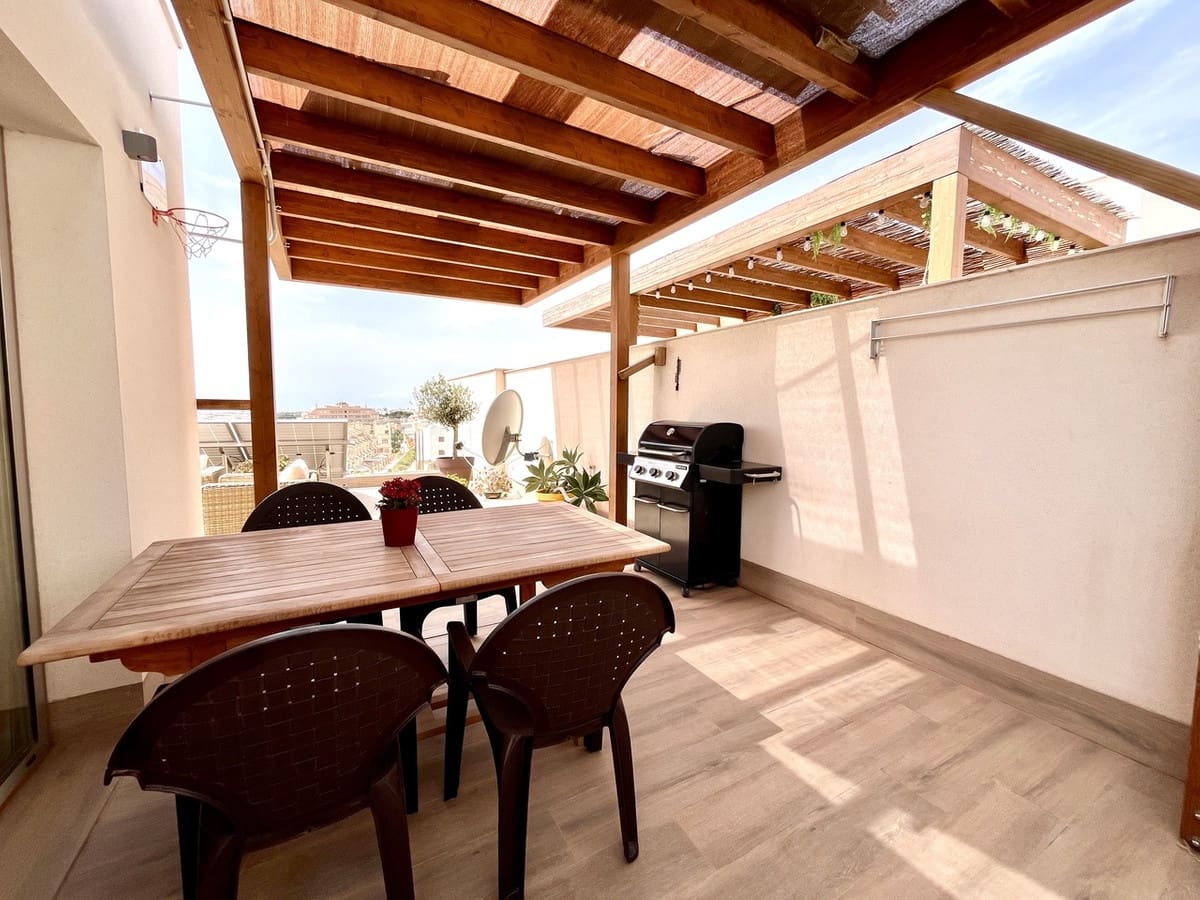 2 soveværelse Penthouse til salg i Playa Flamenca med swimmingpool - € 309.950 (Ref: 9192046)