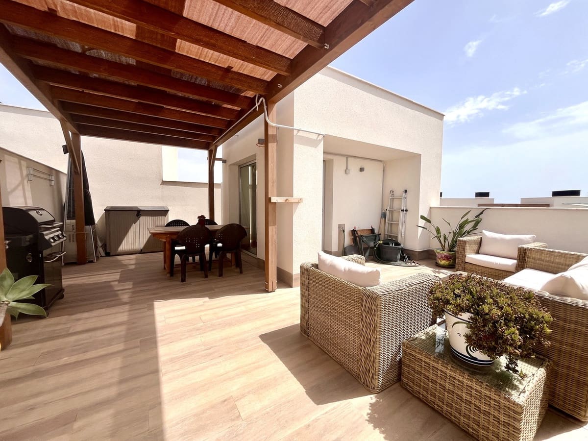 2 soveværelse Penthouse til salg i Playa Flamenca med swimmingpool - € 309.950 (Ref: 9192046)