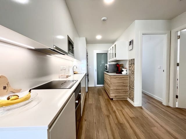 2 soveværelse Penthouse til salg i Playa Flamenca, Orihuela med swimmingpool - € 309.950 (Ref: 9192046)