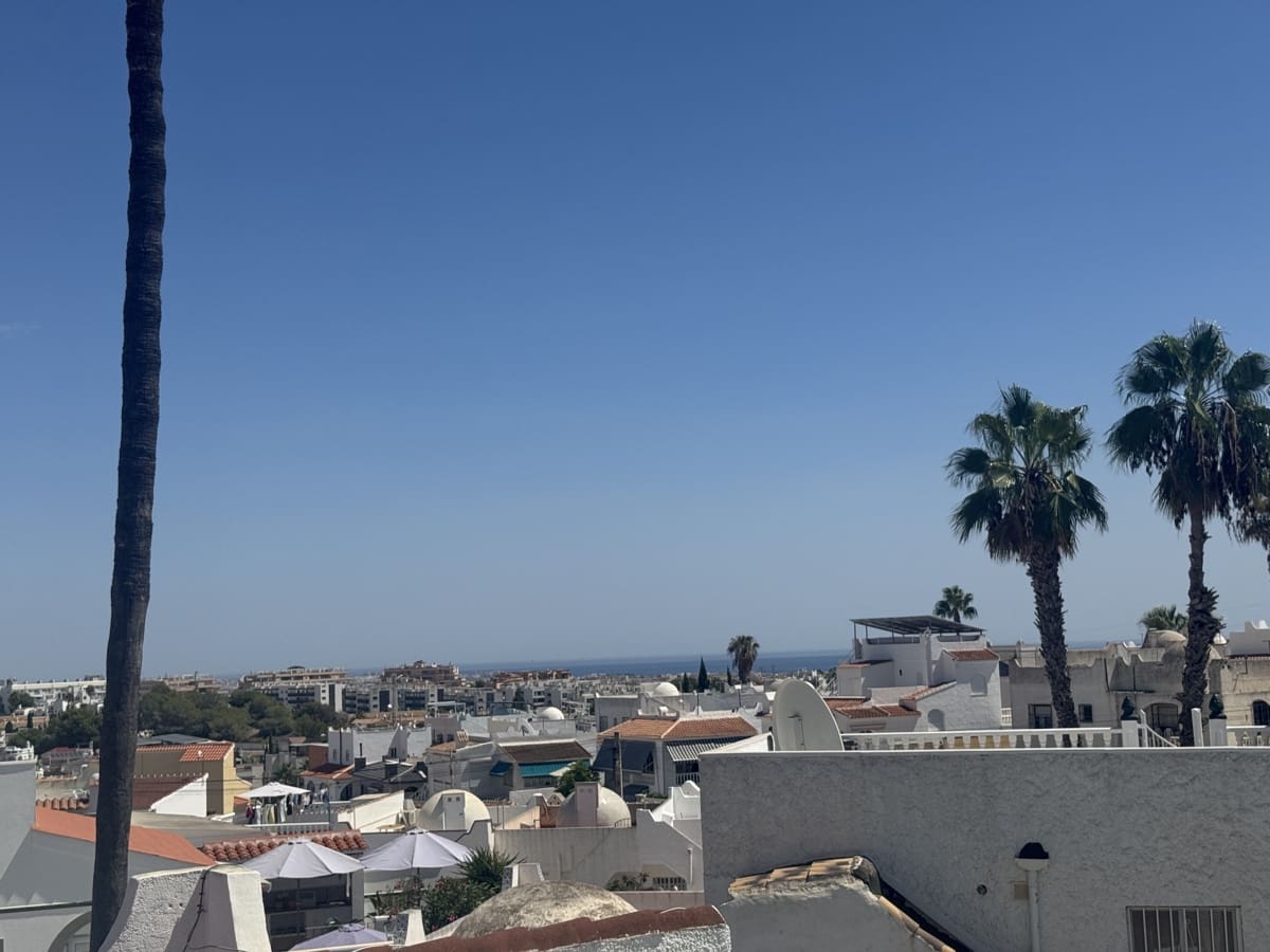 2 bedroom Villa for sale in Blue Lagoon with pool garage - € 265,000 (Ref: 9198333)