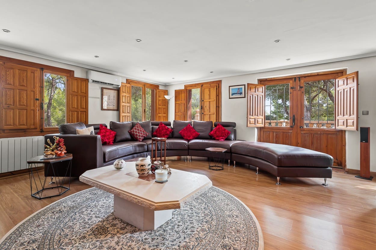 4 soveværelse Finca/Landehus til salg i Torremendo med swimmingpool - € 575.000 (Ref: 9198336)