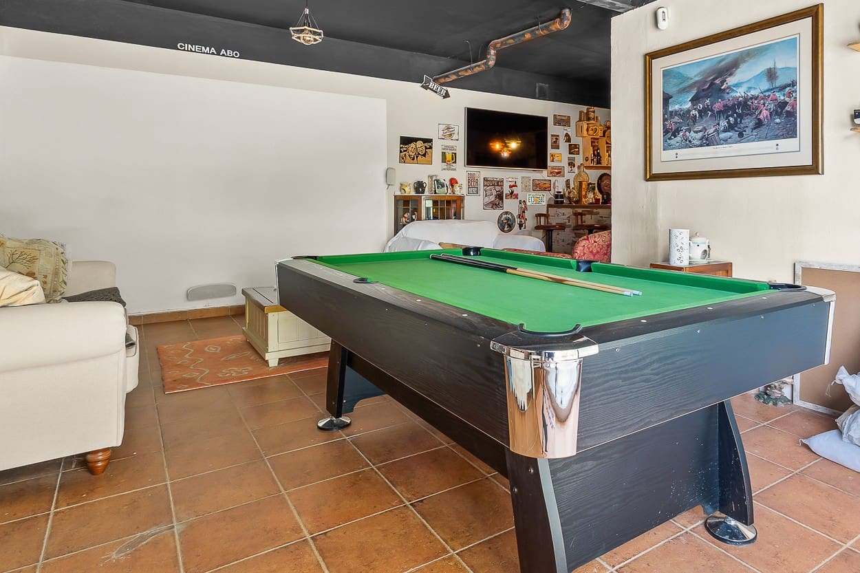 4 soveværelse Finca/Landehus til salg i Torremendo med swimmingpool - € 575.000 (Ref: 9198336)