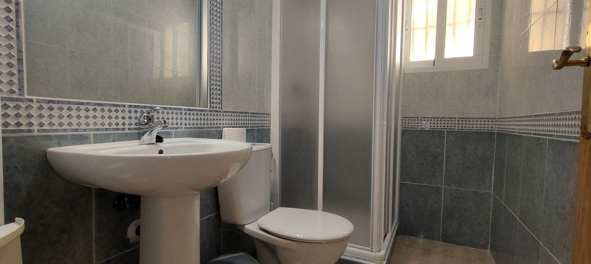 3 soverom Hus til salgs i Cabo Roig med svømmebasseng garasje - € 234 900 (Ref: 9198337)