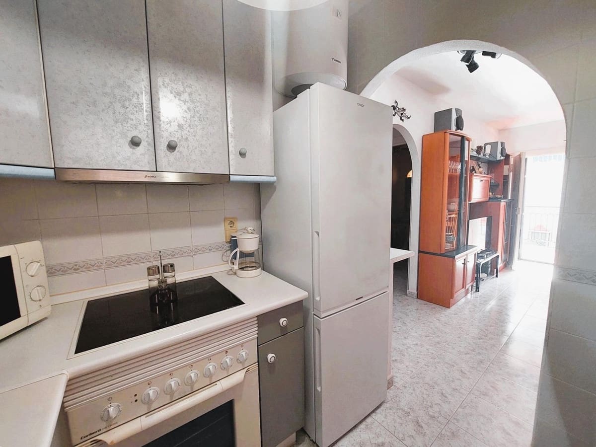 2 bedroom Penthouse for sale in Playa Flamenca with pool - € 147,000 (Ref: 9201846)