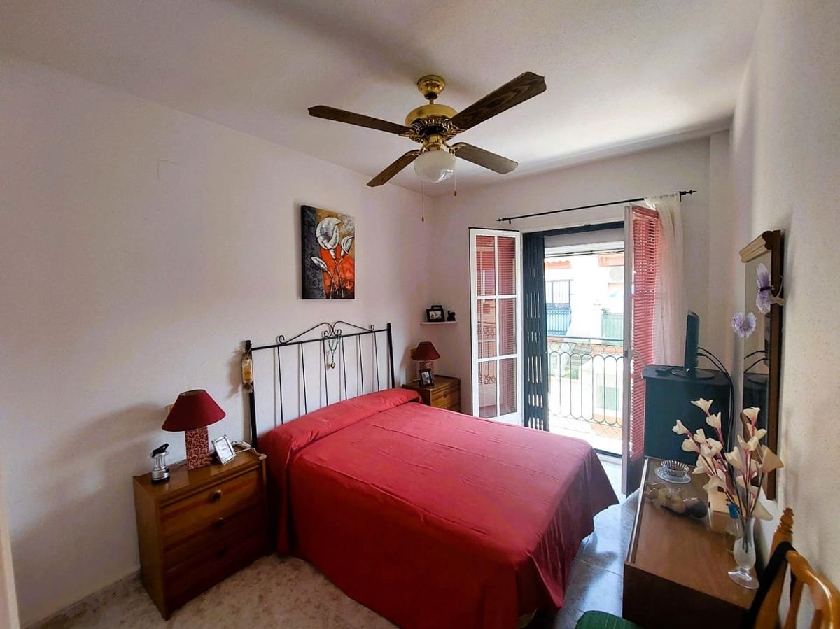 2 soveværelse Penthouse til salg i Playa Flamenca med swimmingpool - € 147.000 (Ref: 9201846)