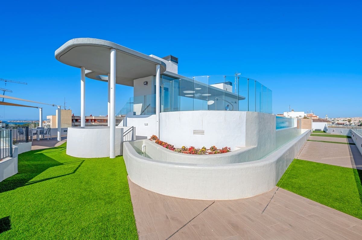 2 bedroom Apartment for sale in Orihuela Costa with pool garage - € 369,000 (Ref: 9206221)