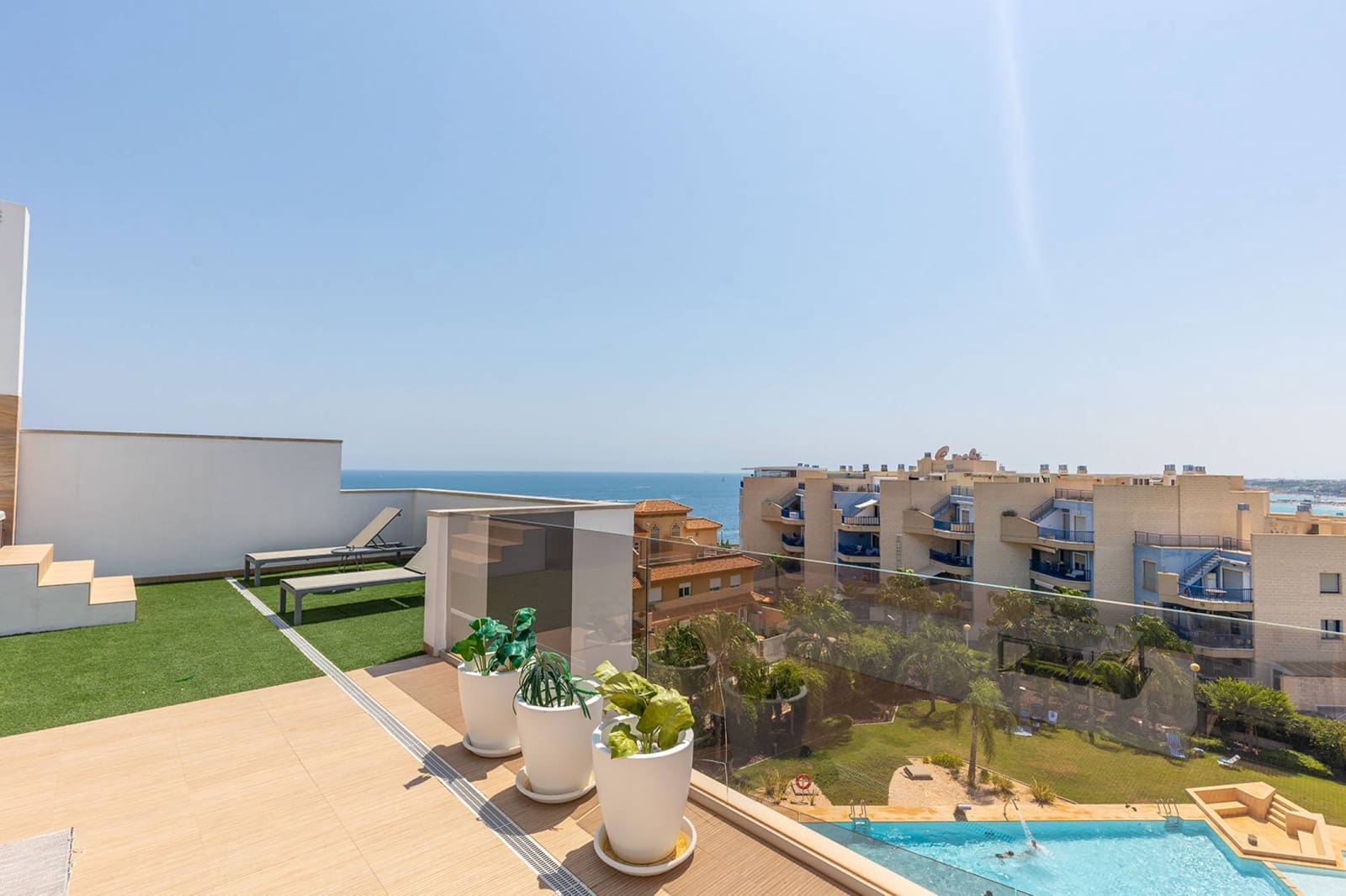 3 sypialnia Penthouse na sprzedaż w Cabo Roig z basenem garażem - 750 000 € (Ref: 9206299)