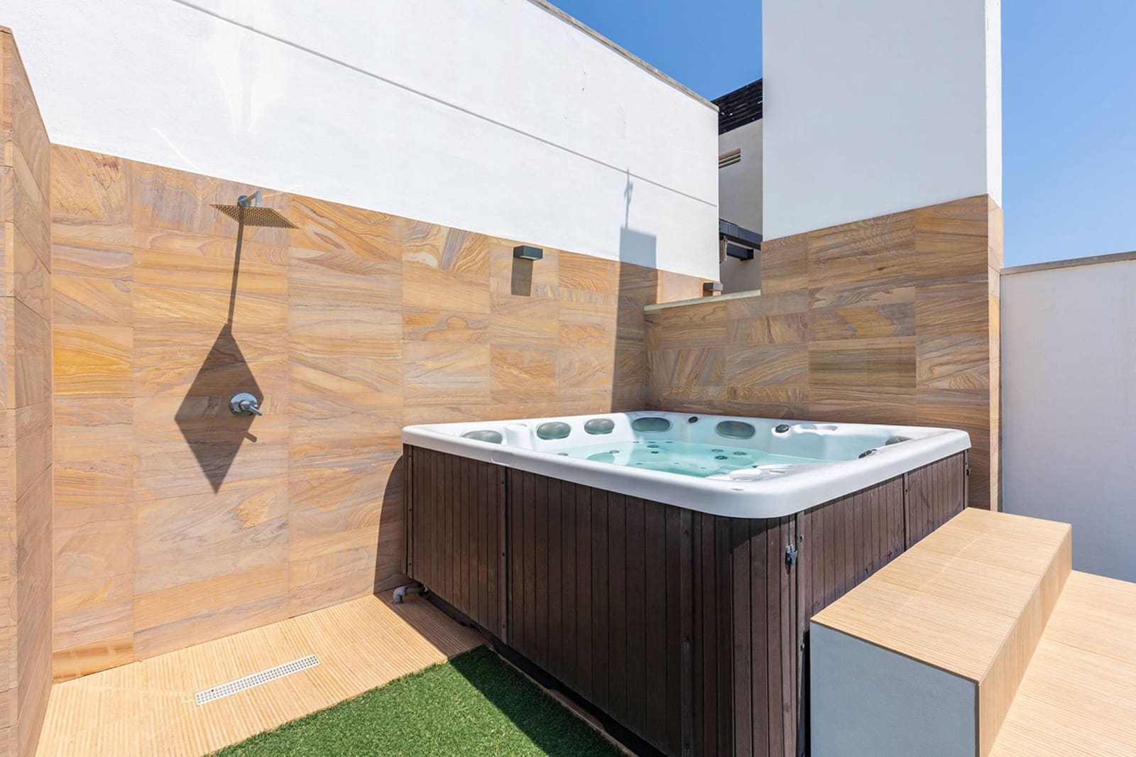 3 sypialnia Penthouse na sprzedaż w Cabo Roig z basenem garażem - 750 000 € (Ref: 9206299)