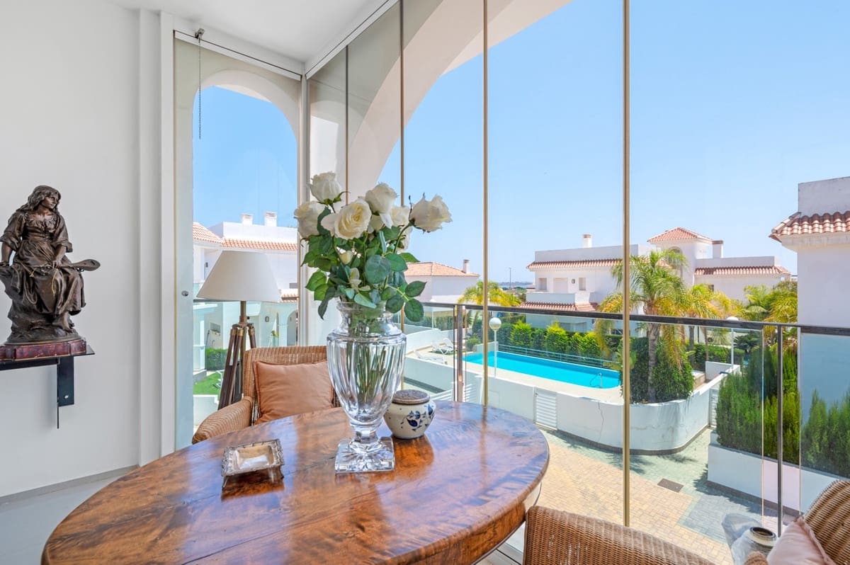 2 soveværelse Penthouse til salg i Ciudad Quesada med swimmingpool garage - € 299.000 (Ref: 9209380)