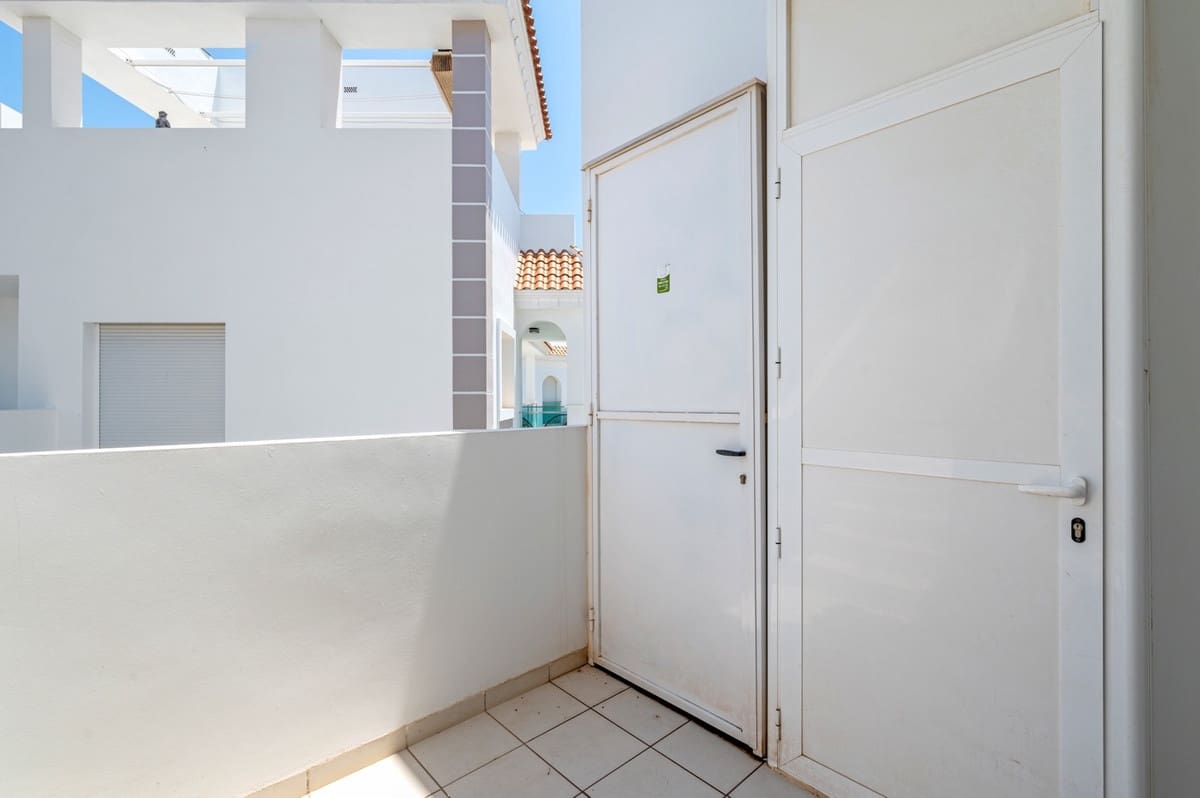 2 soveværelse Penthouse til salg i Ciudad Quesada med swimmingpool garage - € 299.000 (Ref: 9209380)