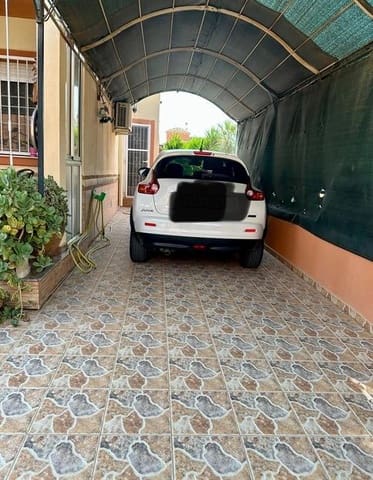 3 soveværelse Villa til salg i Playa Flamenca, Orihuela med swimmingpool garage - € 285.000 (Ref: 9230755)