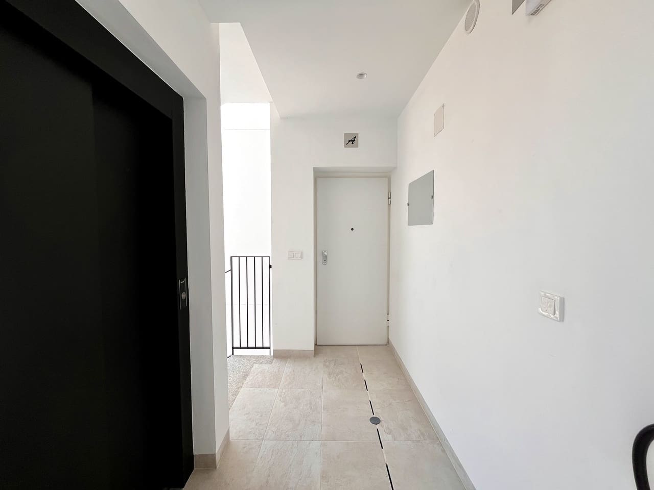 2 makuuhuone Huoneisto myytävänä paikassa La Zenia mukana uima-altaan 
autotalli - 360 000 € (Ref: 9231999)