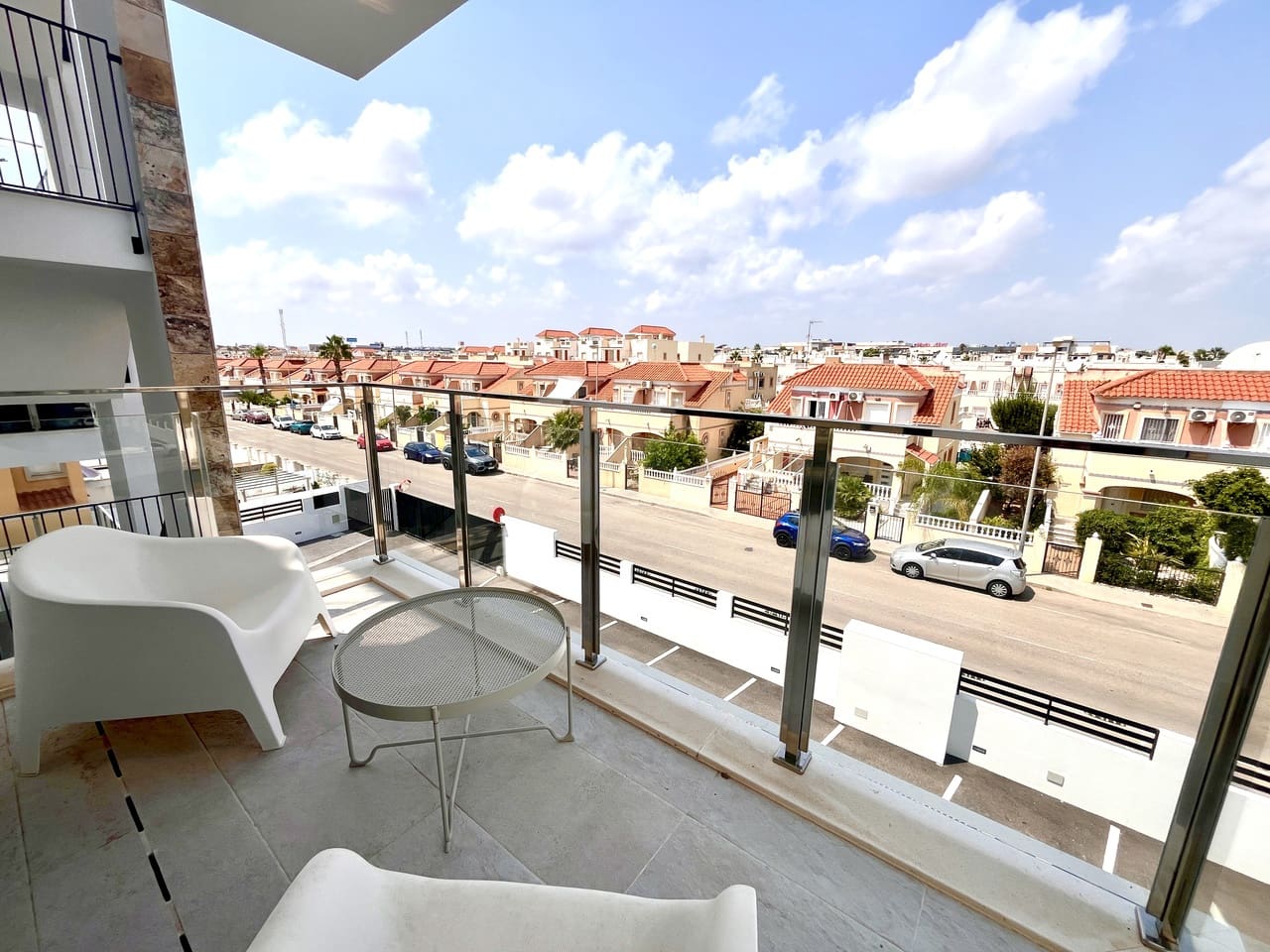 2 makuuhuone Huoneisto myytävänä paikassa La Zenia mukana uima-altaan 
autotalli - 360 000 € (Ref: 9231999)