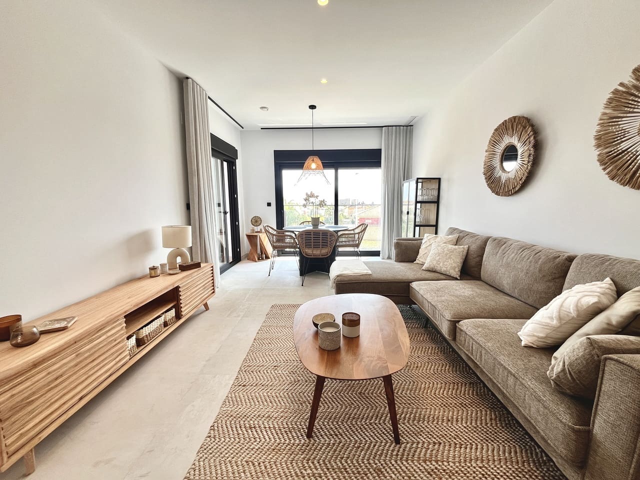 2 makuuhuone Huoneisto myytävänä paikassa La Zenia mukana uima-altaan 
autotalli - 360 000 € (Ref: 9231999)