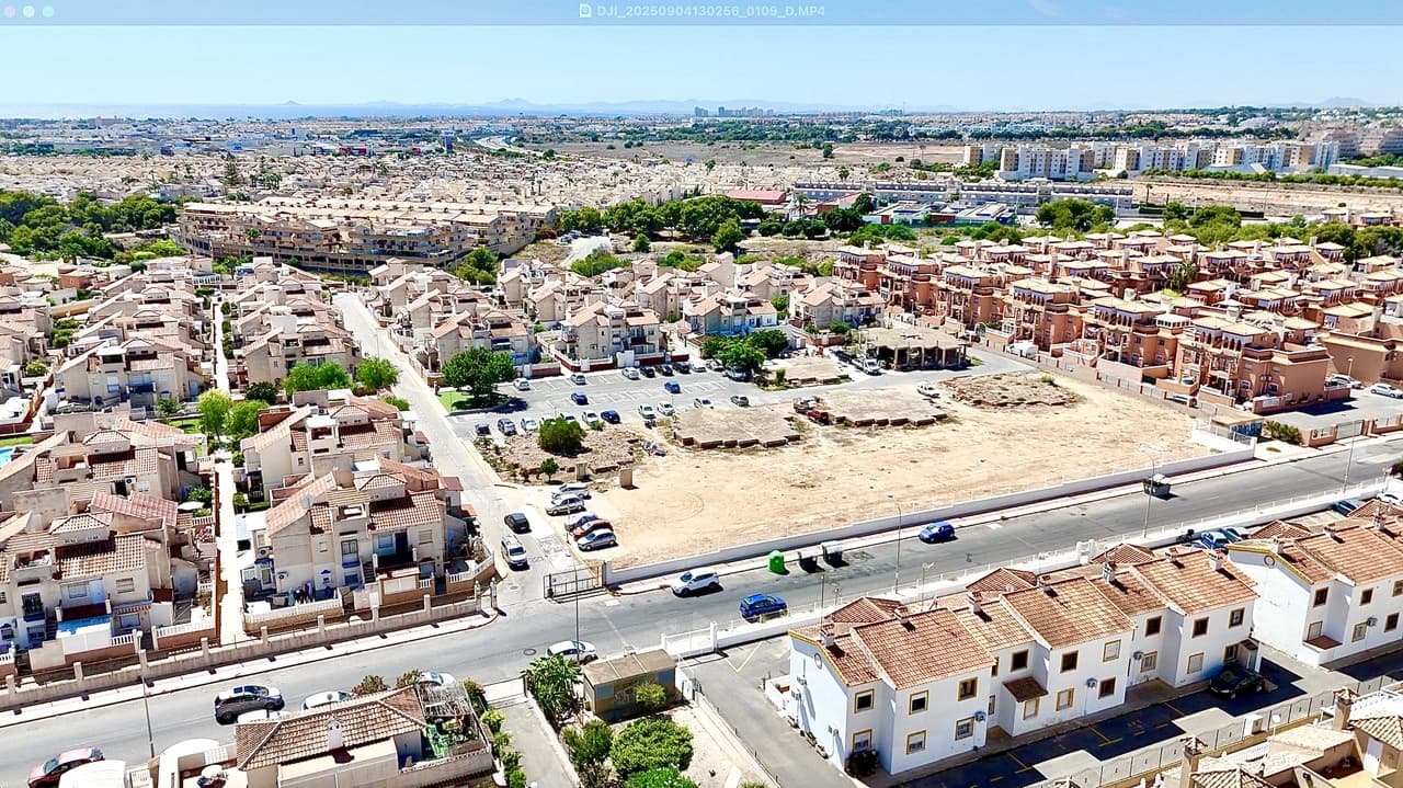 2 bedroom Apartment for sale in Playa Flamenca with garage - € 119,000 (Ref: 9239412)