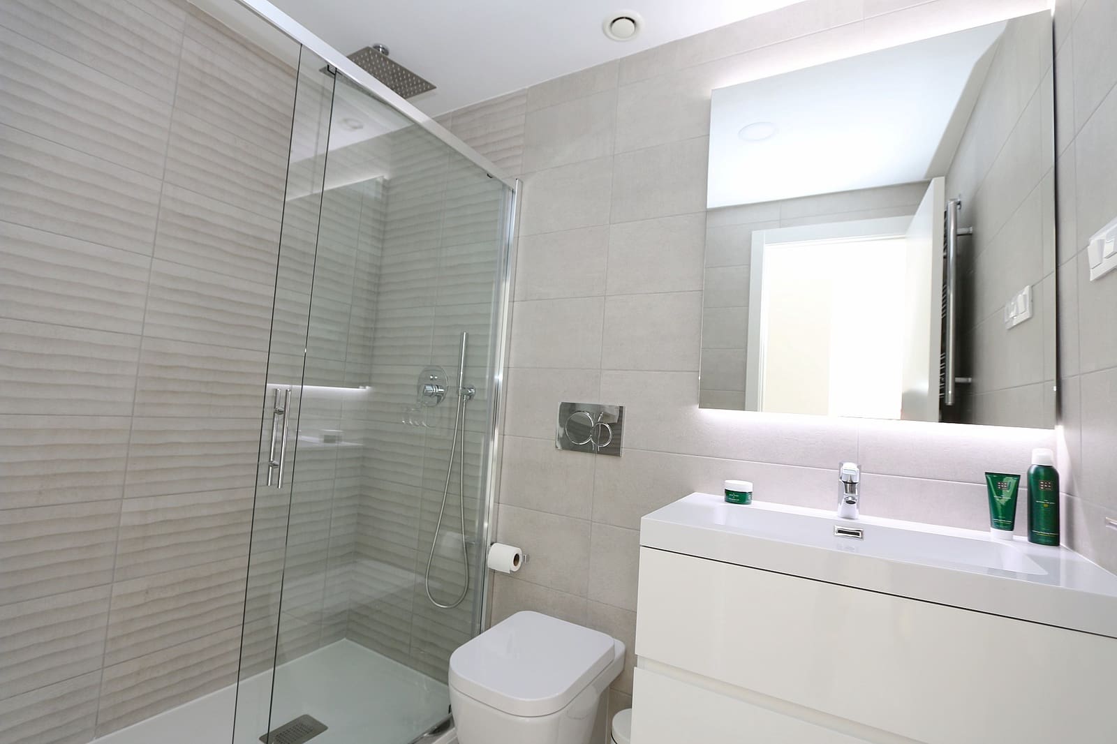 2 sypialnia Apartament na sprzedaż w Playa Flamenca z basenem - 397 000 € (Ref: 9272153)