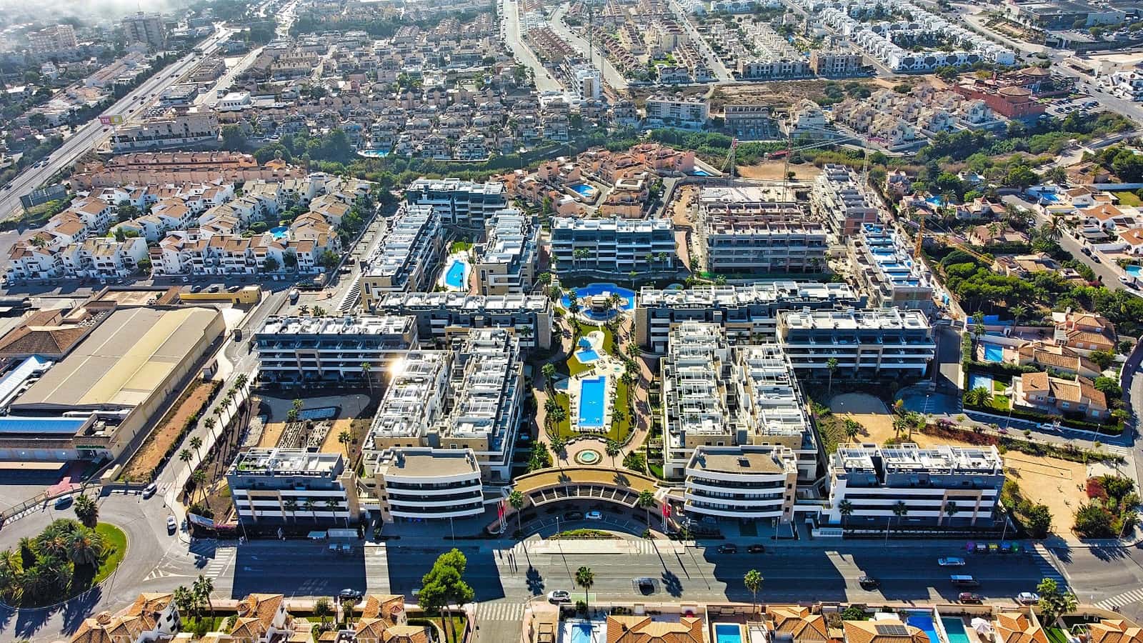 2 sypialnia Apartament na sprzedaż w Playa Flamenca z basenem - 397 000 € (Ref: 9272153)