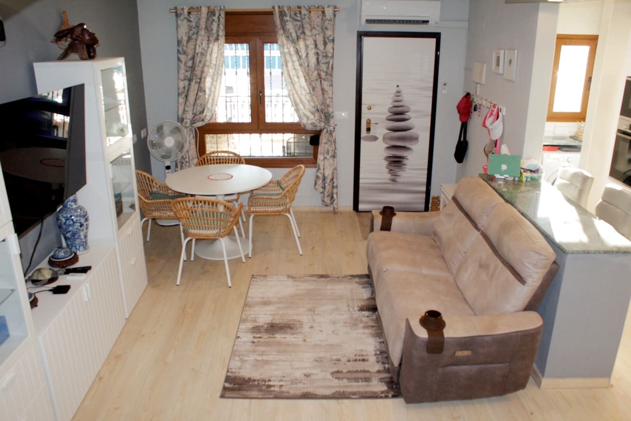 3 soverom Hus til salgs i Villamartin med svømmebasseng - € 259 900 (Ref: 9272154)